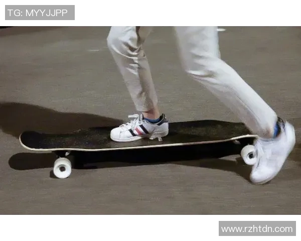 滑板新手必看:从零基础到比赛经验的全面入门指南 滑板新手必看:从零基础到比赛经验的全面入门指南